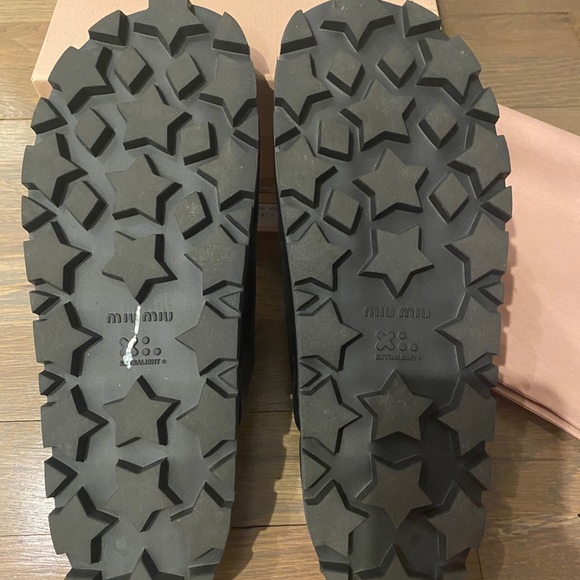 100% Authentic Miu Miu Sandals 38.5 - Picture 5 of 5